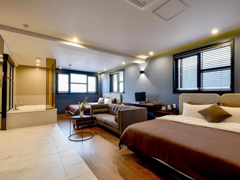 Brown Dot Yangjeong Otel Busan Dış mekan fotoğraf